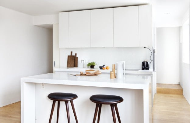 Small white and wood Oslo apartment