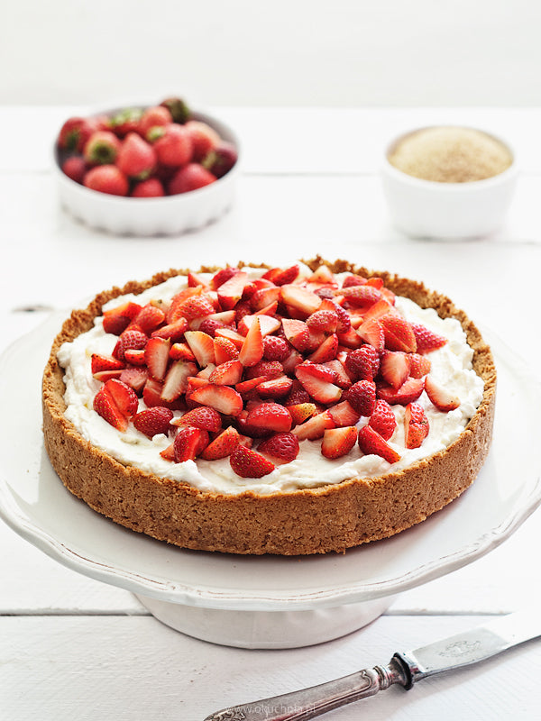 Strawberry mascarpone tart