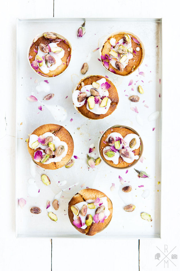 Lemon cream cheese muffins with pistachio